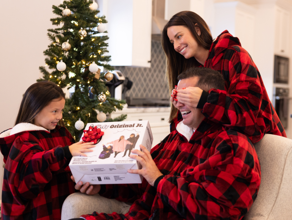 Best Cozy Gifts for People Who Are Always Cold | The Comfy