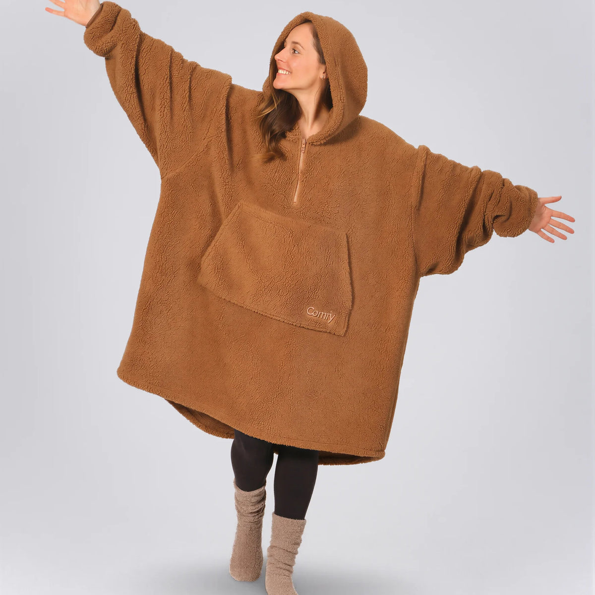 メゾンドルチェ teddy poncho TeddyQZ_Camel_1_Hero_Text_3180