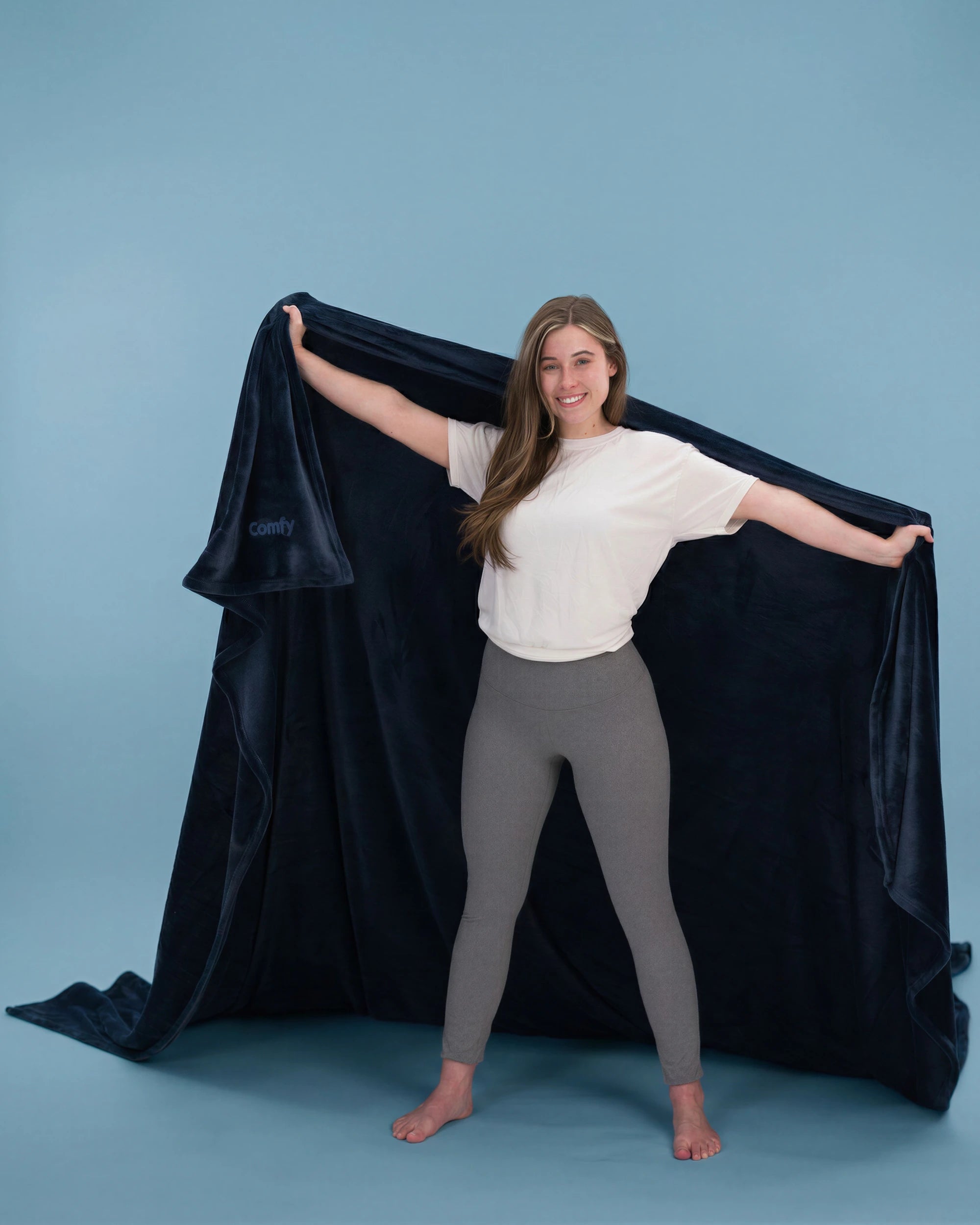 More blanket. More comfort. More room to truly relax. The Big Blanket in Blue is designed for stretching out, sharing, and settling into your favorite moments without fighting for coverage.