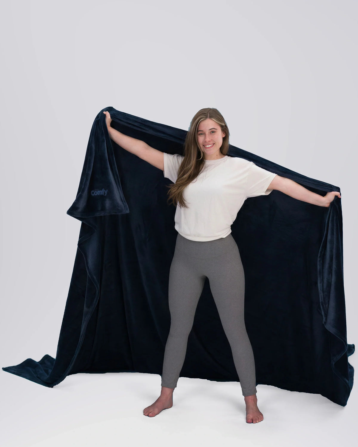 More blanket. More comfort. More room to truly relax. The Big Blanket in Blue is designed for stretching out, sharing, and settling into your favorite moments without fighting for coverage.