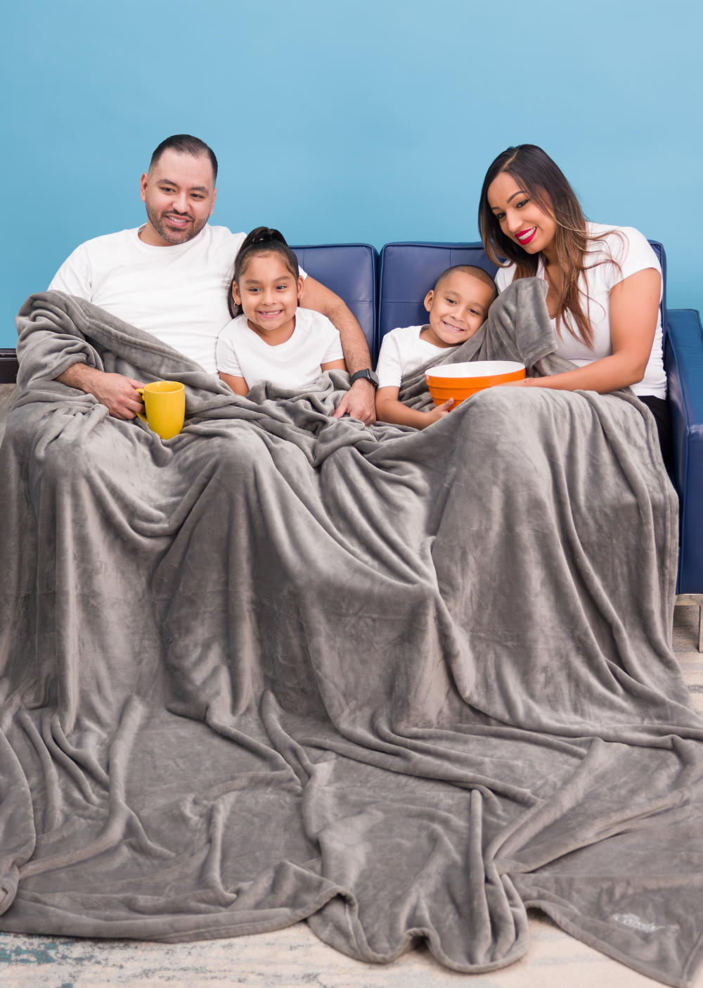 The Comfy Dream Big Blanket Gray